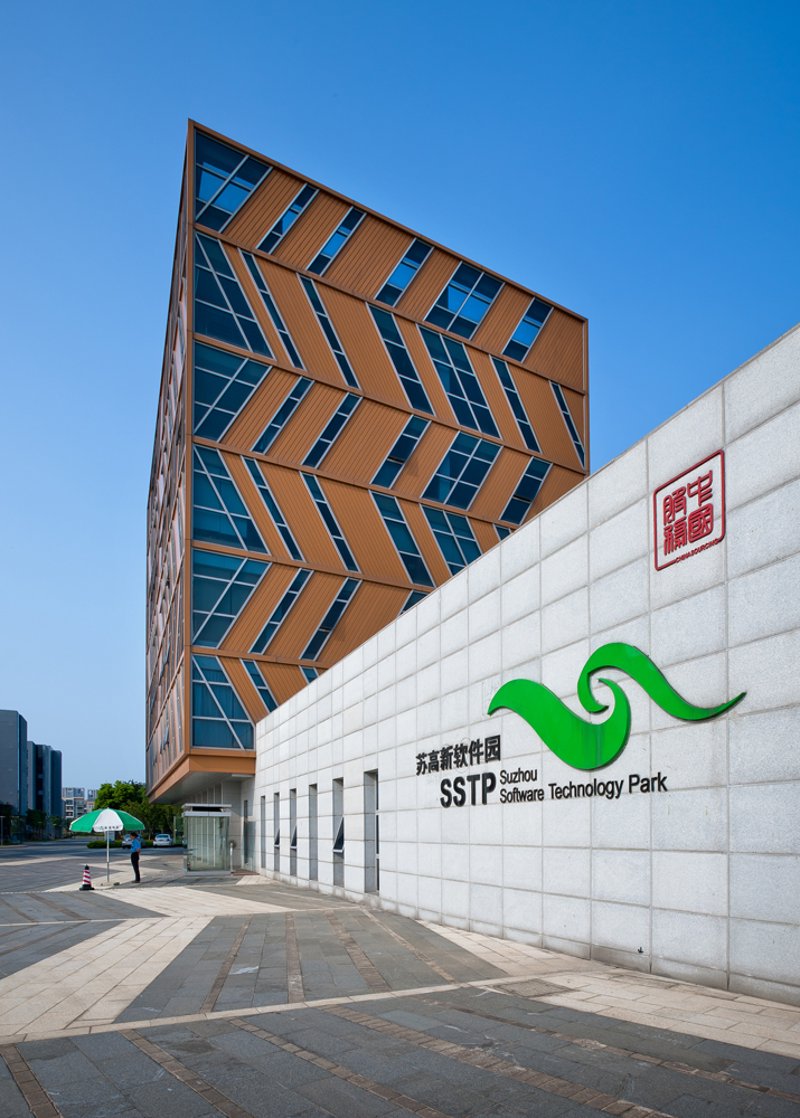 汽车云平台：未来智能驾驶的新引擎